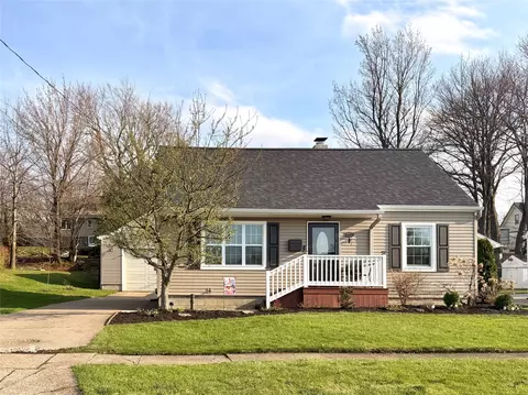 1517 W 44th St, Erie, PA 16509