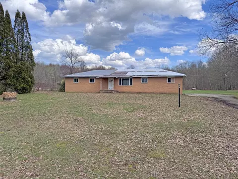 4517 Nye Rd, West Springfield, PA 16443