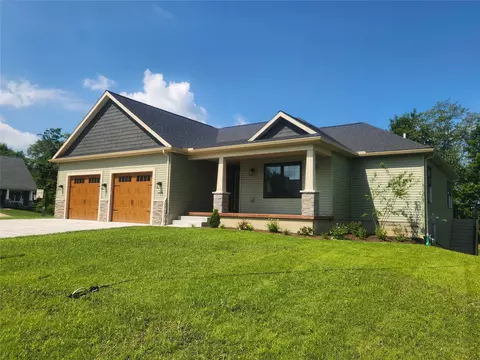 6836 Heather Trl, Erie, PA 16510