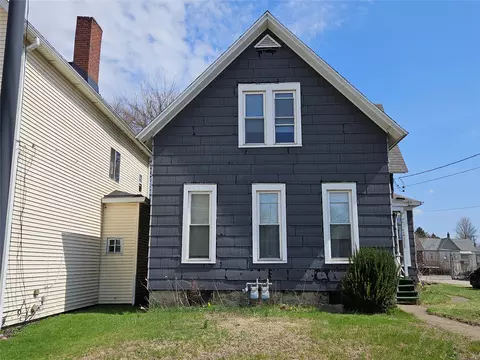 815 Parade St, Erie, PA 16503