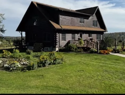 10920 Phillipsville Rd, Wattsburg, PA 16442