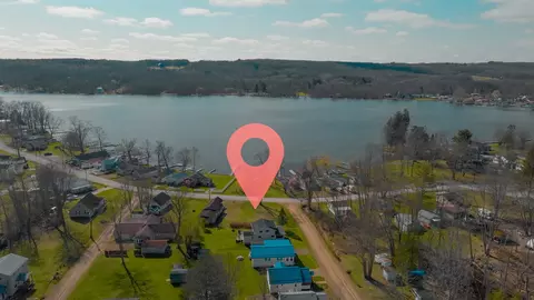 24186 Lakeview Dr, Canadohta Lake, PA 16438
