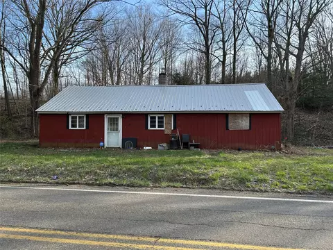 7072 Findley Lake Rd, North East, PA 16428