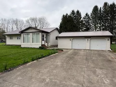10468 Collins Dr, Linesville, PA 16424