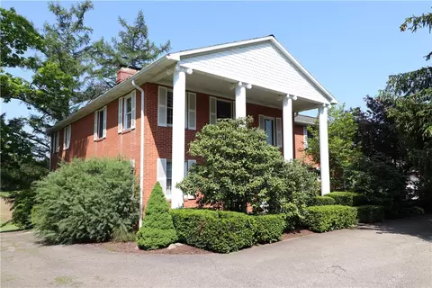 562-578 Park Ave E, Meadville, PA 16335