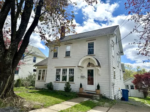 724 Davenport St, Meadville, PA 16335