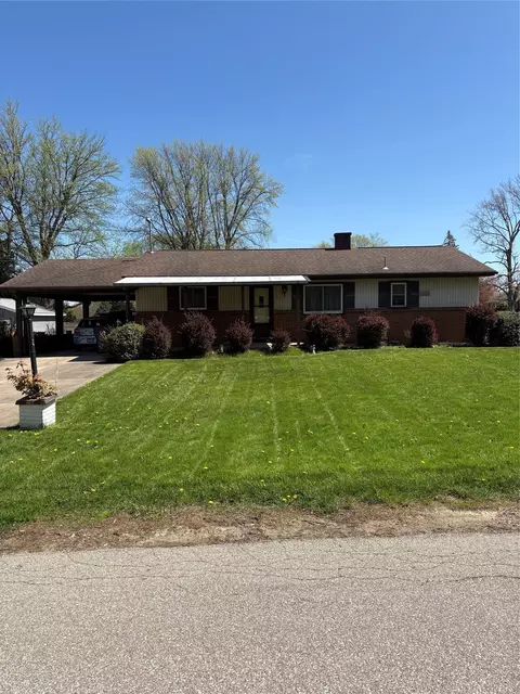 3734 Meadow Dr, Millcreek, PA 16506