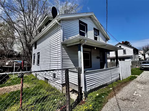 943 12 E 8th St, Erie, PA 16503