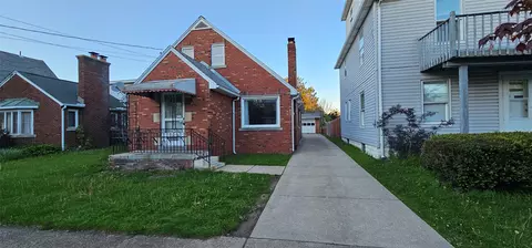 2913 Elmwood Ave, Erie, PA 16508