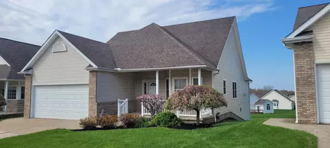 6605 Meadowland Cir, Erie, PA 16509