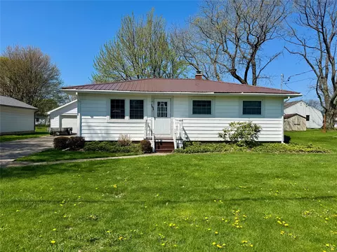 2438 Clark Rd, North East, PA 16428
