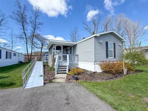 16372 N Shady Acres Dr #2N, Meadville, PA 16335