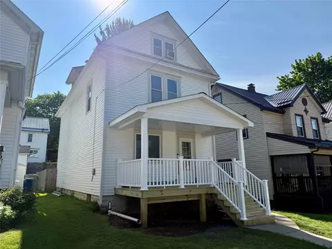 631 Madison Ave, Meadville, PA 16335