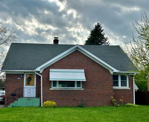 2920 Auburn Ave, Erie, PA 16508