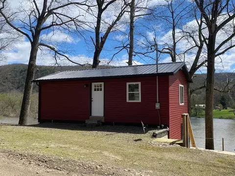 9001 Althom Rd, Tidioute, PA 16351