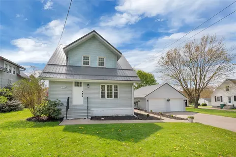 2110 Saltsman Rd, Erie, PA 16510