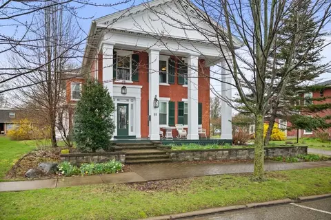 51-55 E Main St, North East, PA 16428