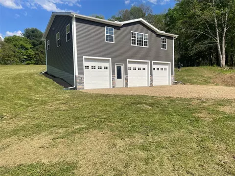24964 Pinewoods Rd, Cambridge Springs, PA 16403