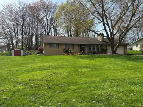 4504 Colonial Ave, Millcreek, PA 16506