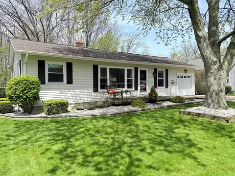 4518 Village St, Millcreek, PA 16506