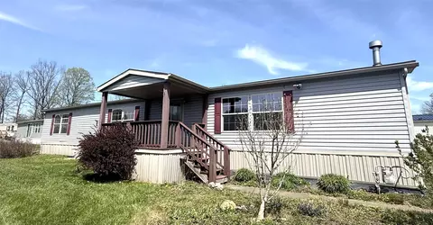 16258 S Shady Acres Dr, Meadville, PA 16335
