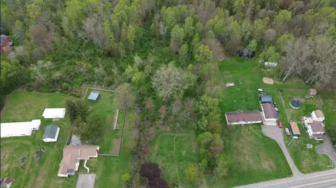 6946 W Lake Rd, Fairview, PA 16415