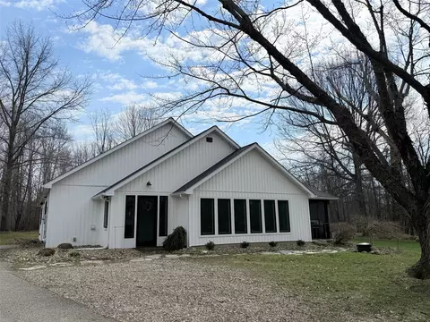 4530 Golden Rd, Mckean, PA 16426