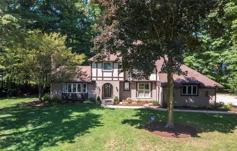 5403 Mintwood Ct, Erie, PA 16506