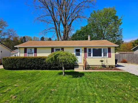 10338 Hall Ave, Lake City, PA 16423