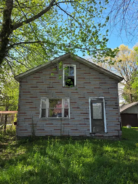 738 E 11th St, Erie, PA 16503