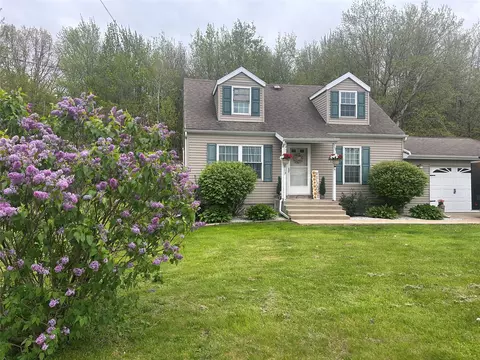 4813 Elsie St, Erie, PA 16511