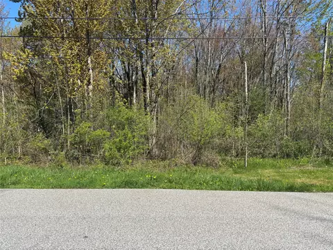 Melvin Road, Erie, PA 16509