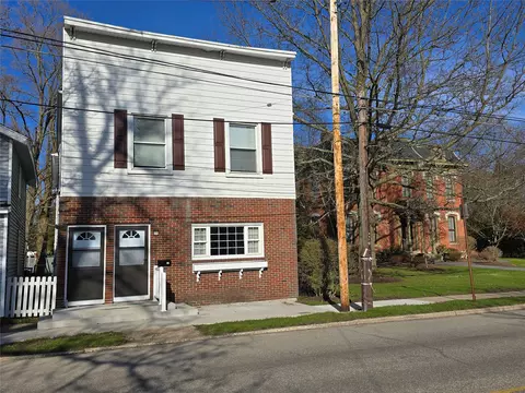 135-137 Meadville St, Edinboro, PA 16412