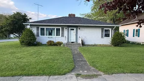 819 Rice Ave, Girard, PA 16417
