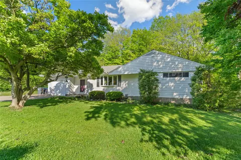 3641 Sterrettania Rd, Erie, PA 16506