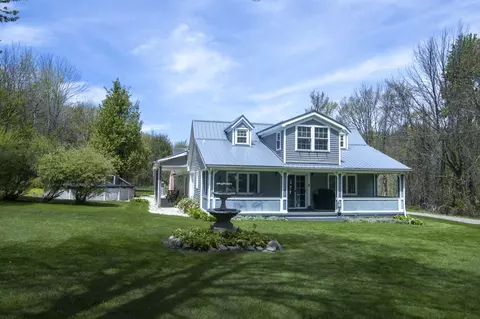 1230 Lee Rd, Waterford, PA 16441