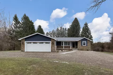 6062 Grubb Rd, Erie, PA 16506