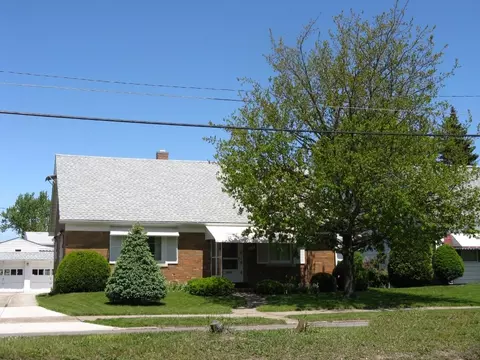 634 E 38th St, Erie, PA 16504