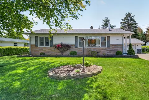 4627 Village St, Erie, PA 16506