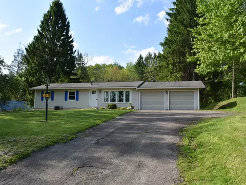 16475 Harmonsburg Rd, Meadville, PA 16335
