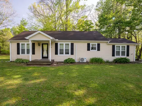11225 Cross Station Rd, Girard, PA 16417