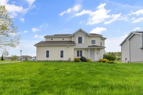 6885 Mulligan Ct, Erie, PA 16510
