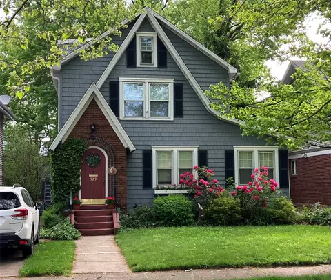 529 Shenley Dr, Erie, PA 16505