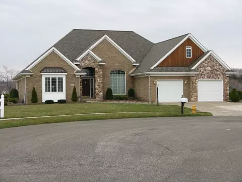 5303 Dorchester Dr, Erie, PA 16509