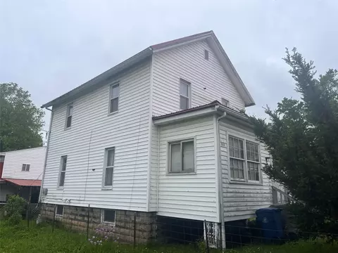 354 Pine St, Meadville, PA 16335