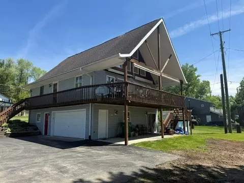 12752 Carolyn Pl, Conneaut Lake, PA 16316