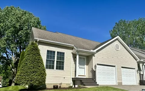 3923 E Boardwalk Pl, Erie, PA 16506