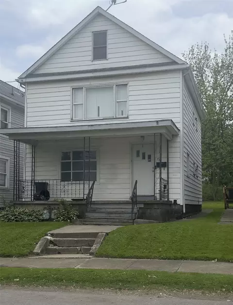 717 E 4th St, Erie, PA 16507