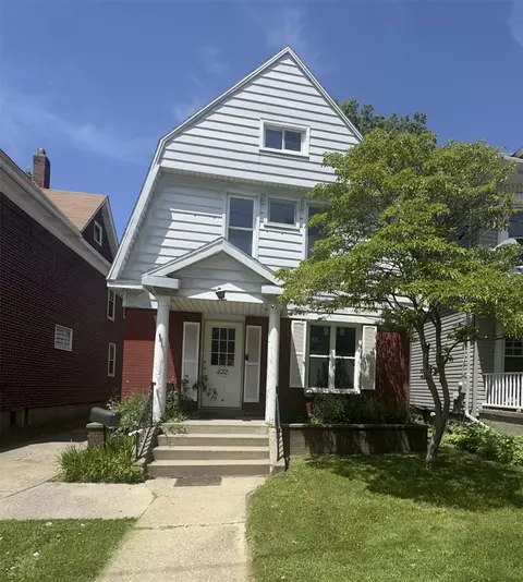 822 W 8th St, Erie, PA 16502