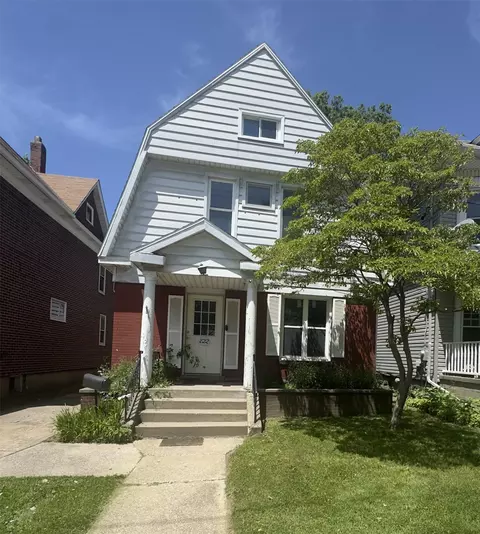 822 W 8th St, Erie, PA 16502